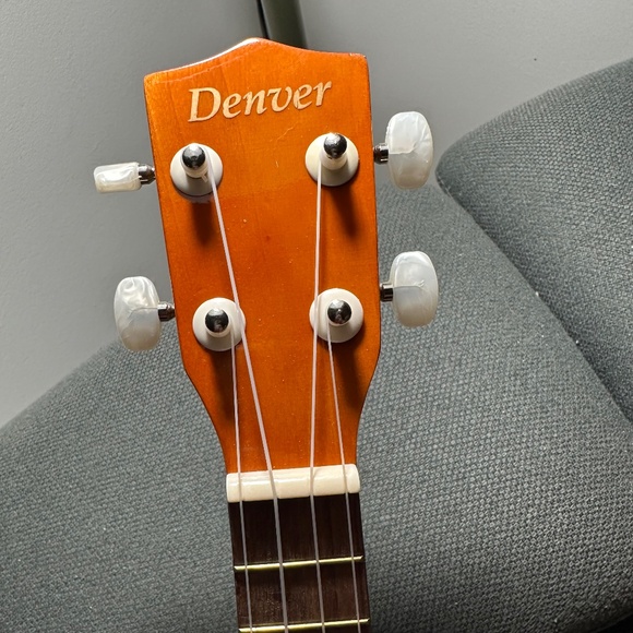 Ukuleles - Picture 3 of 7